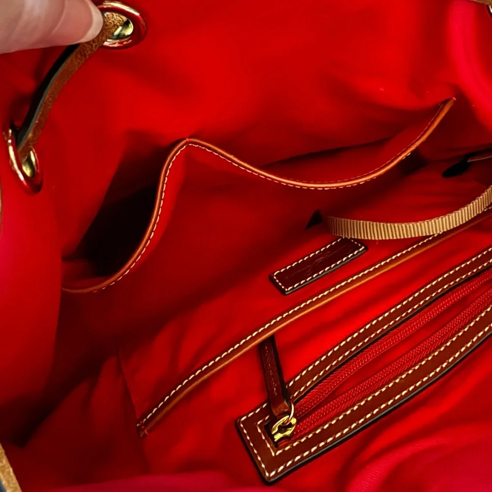 NWOT Dooney & Bourke Red Pebble Grain Leather Bucket Bag - Picture 7 of 15